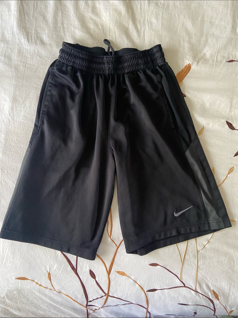 Nike Men’s Black Athletic Mesh Shorts with Reflective Swoosh S Good Condition